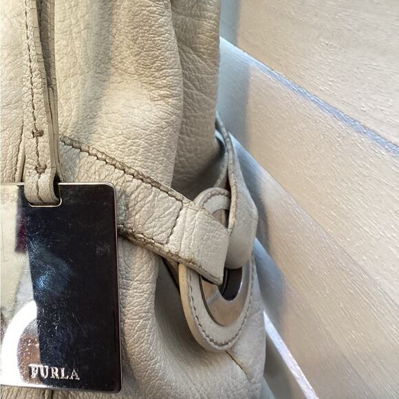 FURLA CREAM LEATHER SNAP CLOSURE SHOULDER BAG - Picture 4 of 12